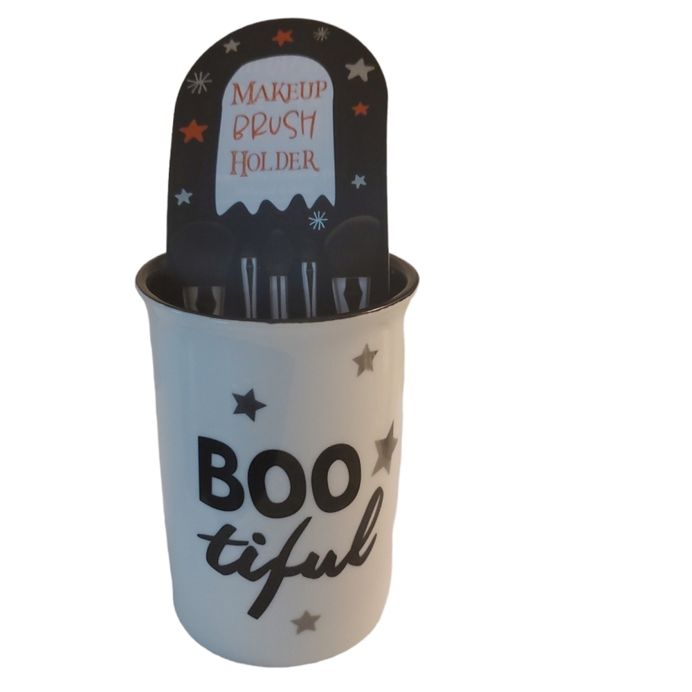 Halloween Makeup brush holder